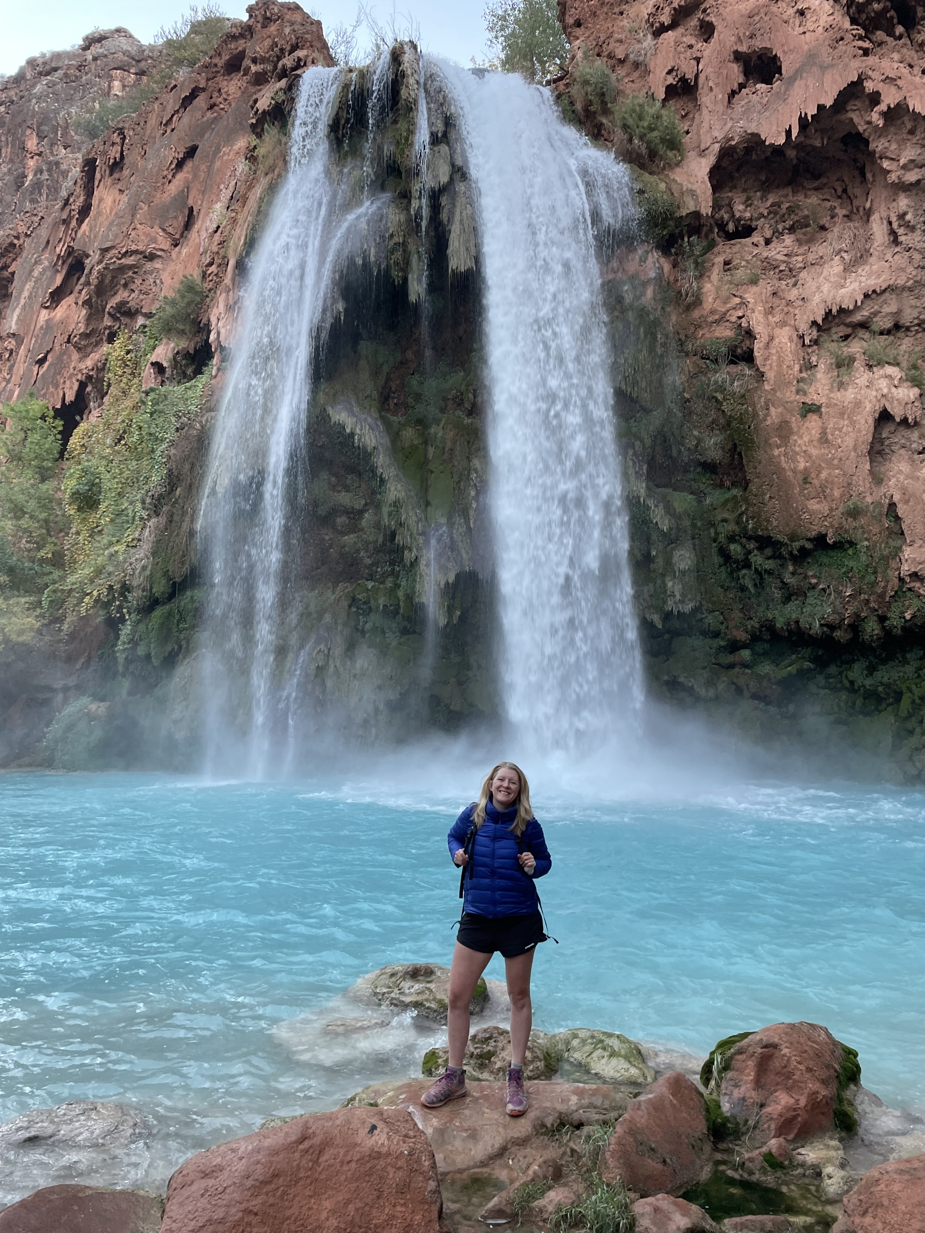 Nikki Zotto hiking at Havasu Falls
